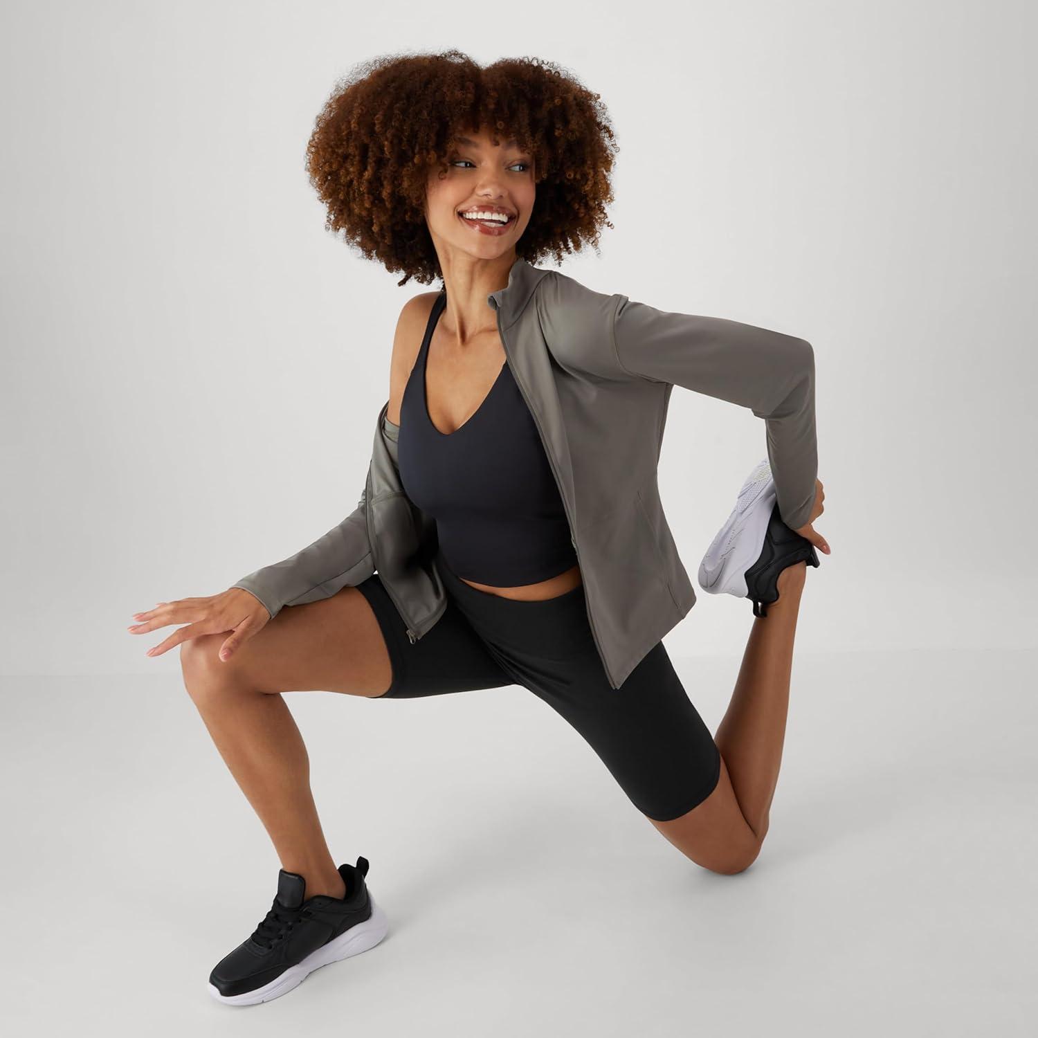 imageHanes Womens Moves Bralette VNeck Cropped Pullover Builtin Shelf Bra Odor ControlBlack