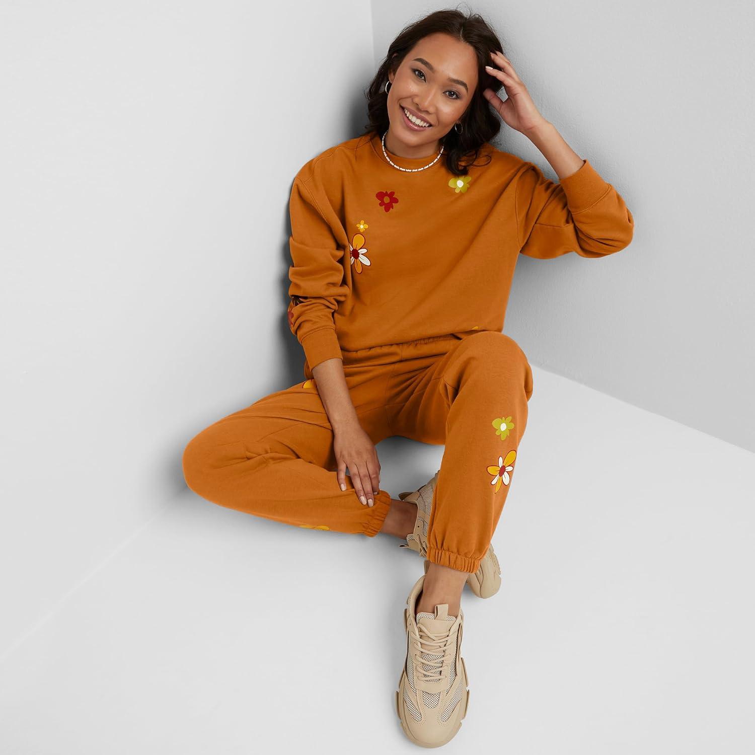 imageHanes Womens Originals Midweight Fleece Joggers Sweatpants with Pockets Place Flowers 30quot PlusAllgood Gold